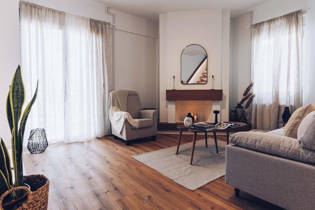 The Repose Aesthetic Apt. R2 Apartman Iráklio Kültér fotó